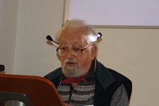 Ron Shuttleworth at the 2nd Bath International Mummers Festival Symposium, 16th November 2012